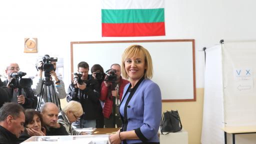  <p>Мая Манолова съди Борисов, желае 15 хиляди лева обезщетение</p> 