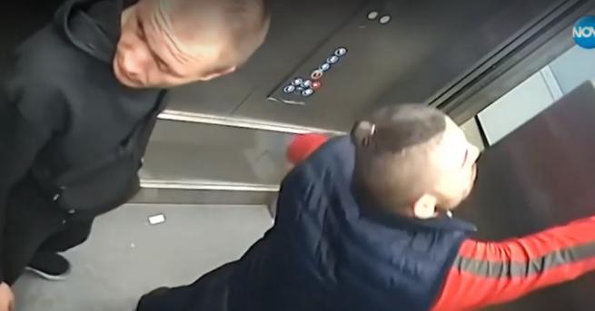 България Посетители опитаха да счупят асансьор в болница Двама мъже