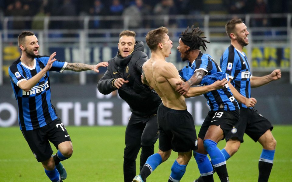 Отборът на Интер победи Торино с 3:0 като гост, записвайки