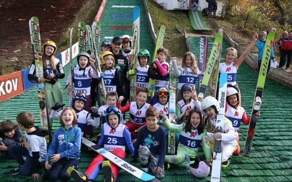 Създаденият наскоро клуб "Бояна", развиващ ски скок в София беше