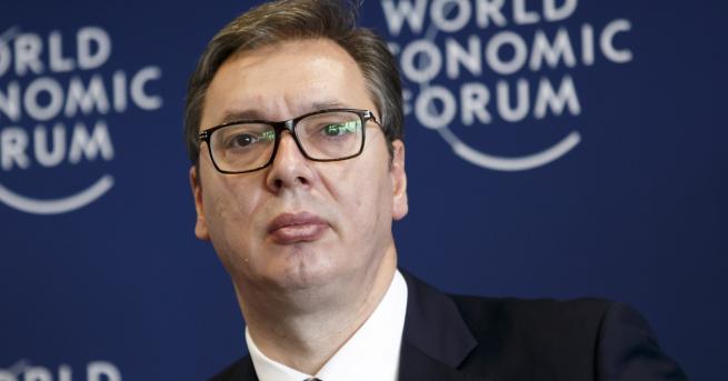 Свят Президентът на Сърбия е приет по спешност в болница