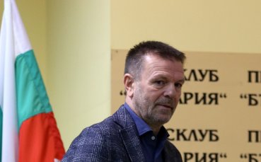 Любимият треньор на феновете на ЦСКА Стойчо Младенов се завърна