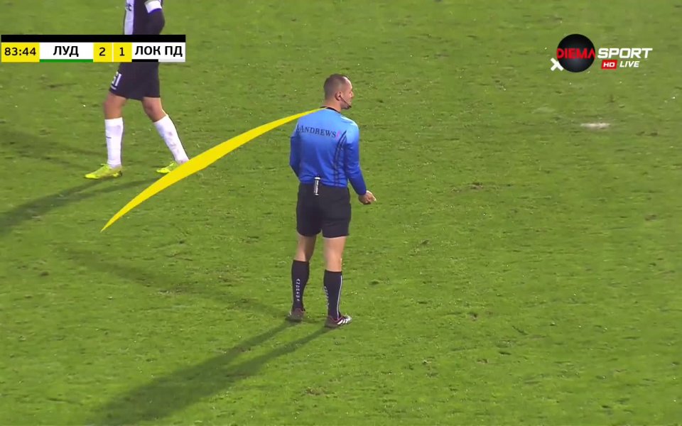 В 84-ата минута при атака на Лудогорец Козмин Моци се