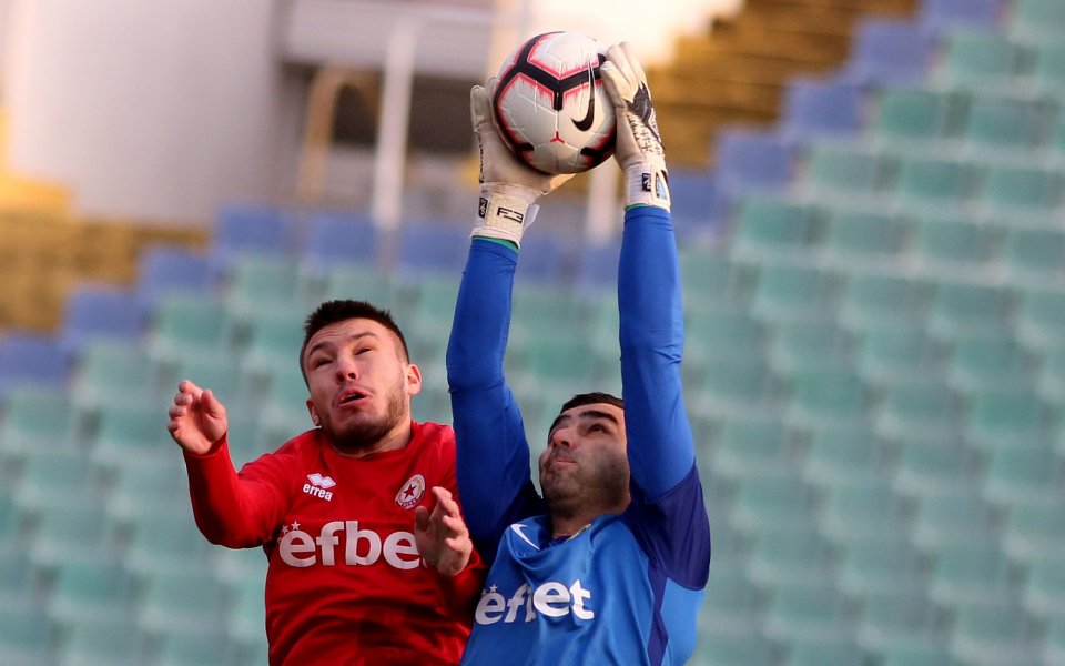 ЦСКА 1948 стъпи накриво в домакинството на Лудогорец 2, завършвайки