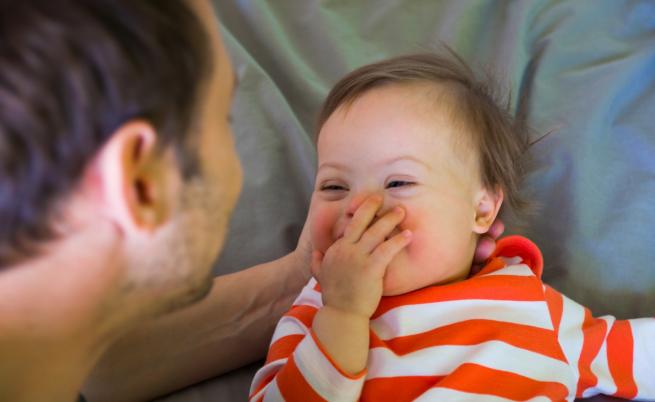  20 фамилии не желаят да я осиновят. И тогава се появява... Той! 