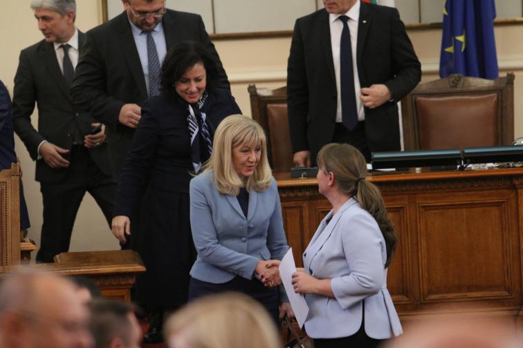  Деница Сачева 