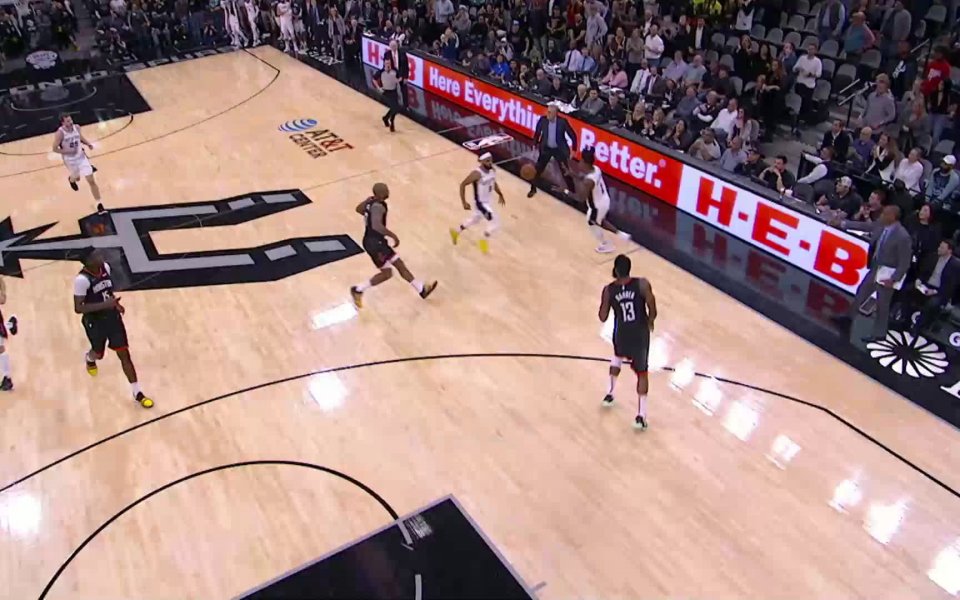 Демар ДеРоузан отбеляза 23 точки, а Сан Антонио навакса пасив