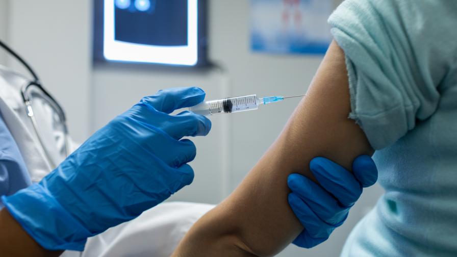 <p>България иска прекратяване на договора с Pfizer-BioNTech за доставка на ваксини</p>