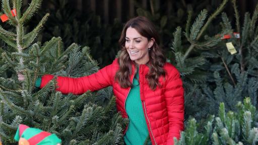  <p>Express: Кейт Мидълтън заложи на <strong>български чорапи</strong></p> 