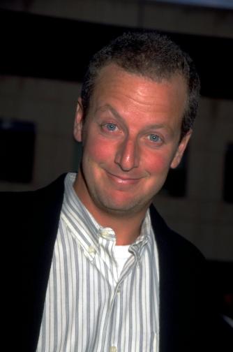  самичък у дома 