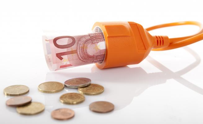  Как се пести от сметките за ток през зимата 