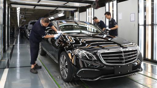  <p>Daimler под китайска обсада</p> 