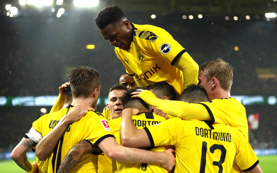 Отборите на Борусия Дортмунд и РБ Лайпциг играят при резултат
