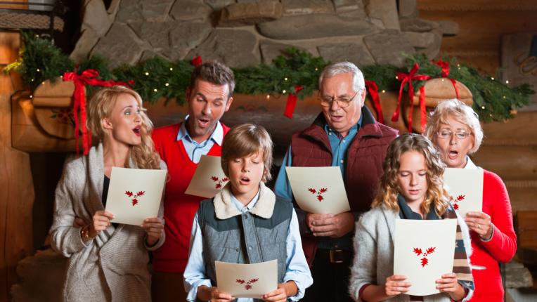  8 коледни обичаи със страховита история 