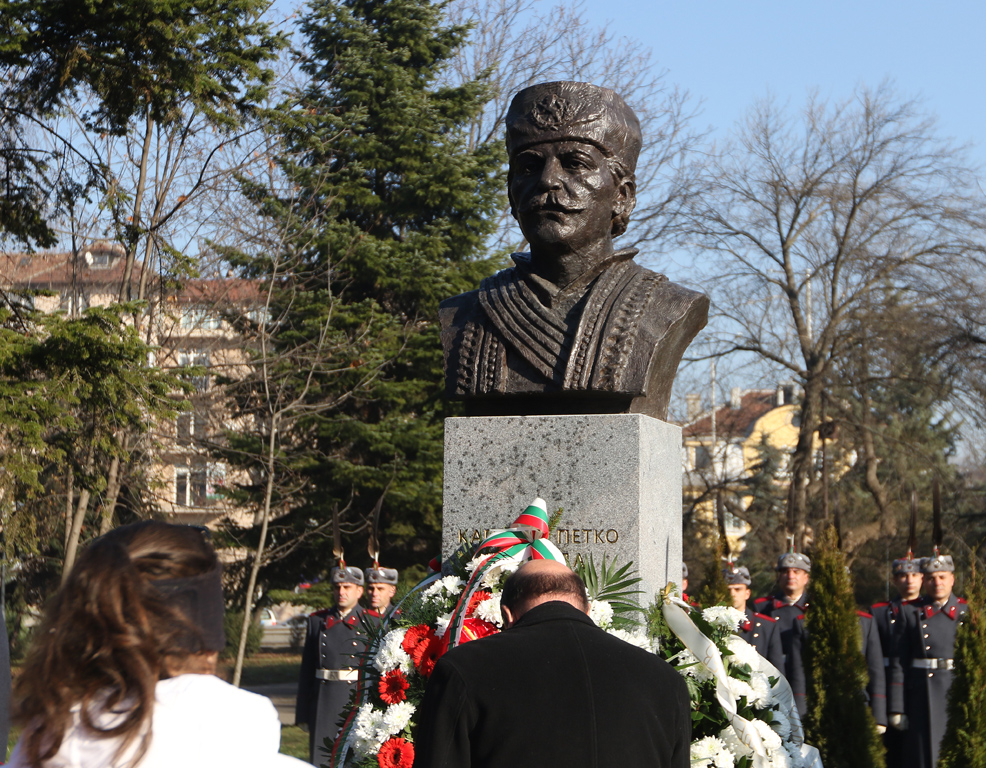 <p>Паметник на Капитан Петко войвода беше открит в Алеята на бележитите българи в Борисовата градина в София. Тази година се отбелязват 175 години от рождението на изтъкнатия революционер и защитник на тракийската кауза.</p>