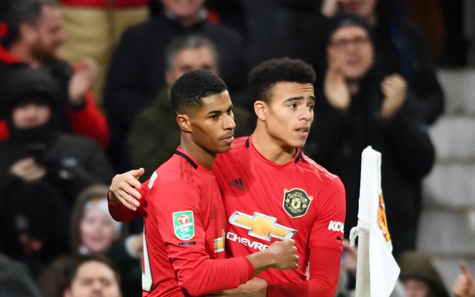 Отборите на Манчестър Юнайтед и Колчестър изграят при резултат 3:0