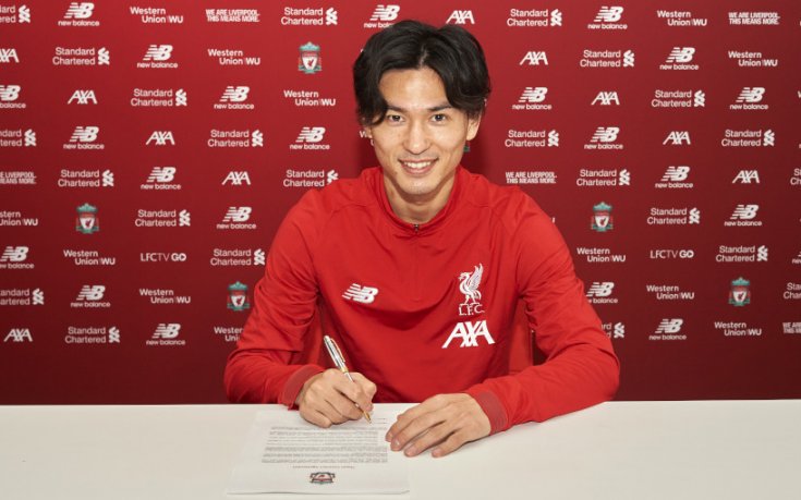 В Ливърпул решават да играе ли Минамино срещу Евертън