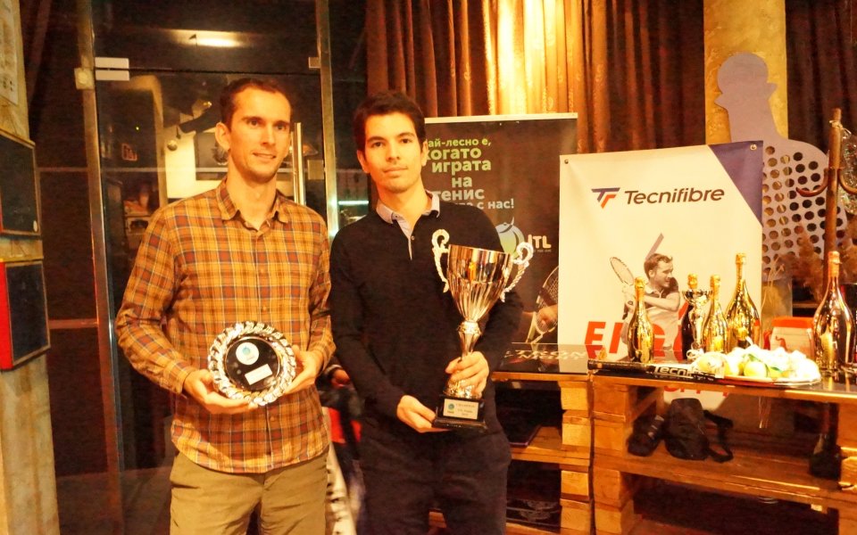 Любен Попов получи наградата за най-добър играч на Интерактив тенис