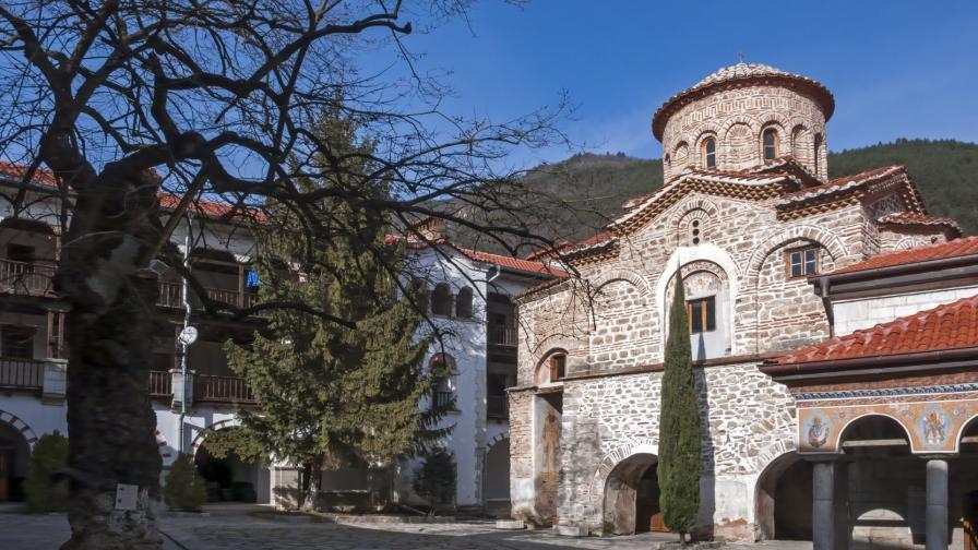 Български манастири ще бъдат обновени с европари