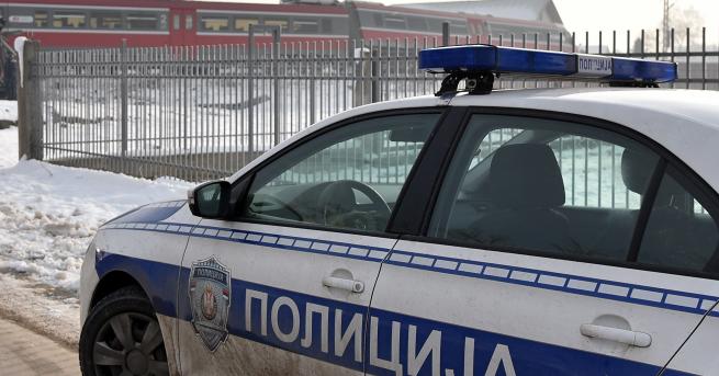 Свят Стотици полицаи търсят педофил и момиче в Сърбия Те