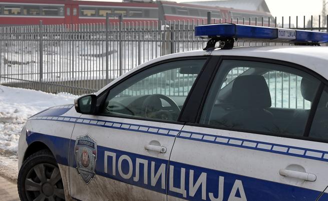 Стотици полицаи търсят педофил и момиче в Сърбия