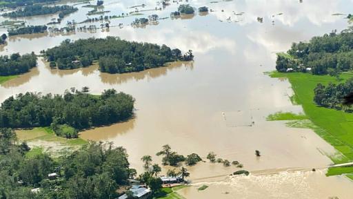  41 станаха жертвите на тайфуна във Филипините 