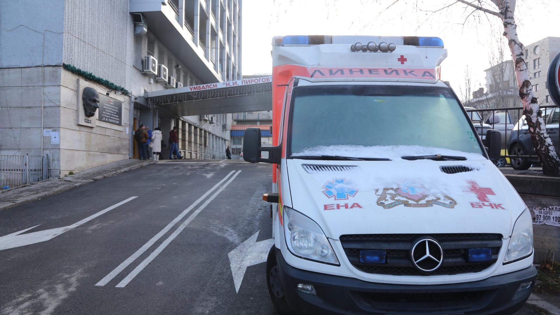 Момчето паднало от високо в столично училище е оперирано и