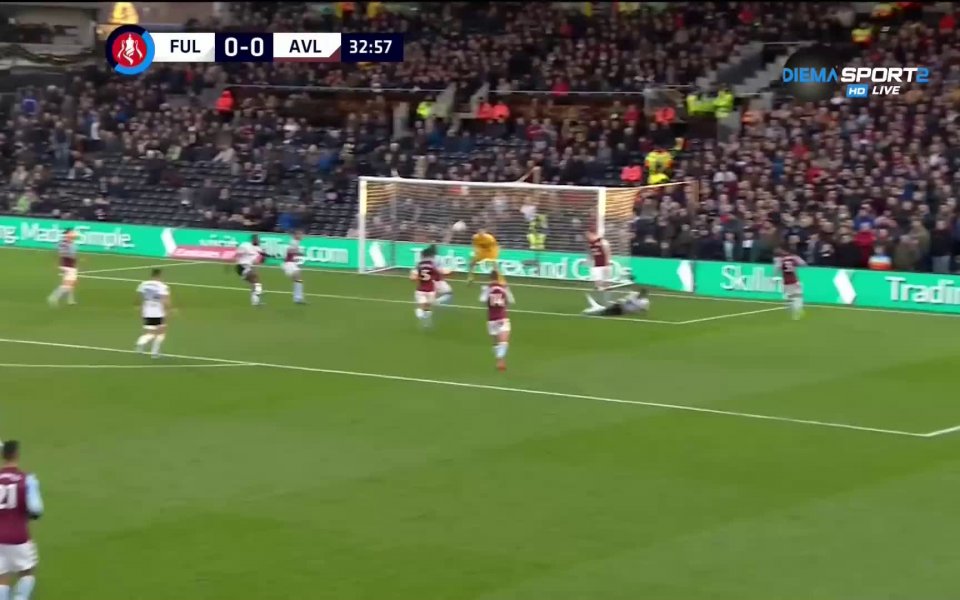 Фулъм и Астън Вила се прибраха при нулево равенство след