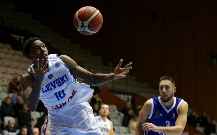 Левски Лукойл с убедителен успех в Бургас