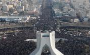  Тълпите в Техеран 