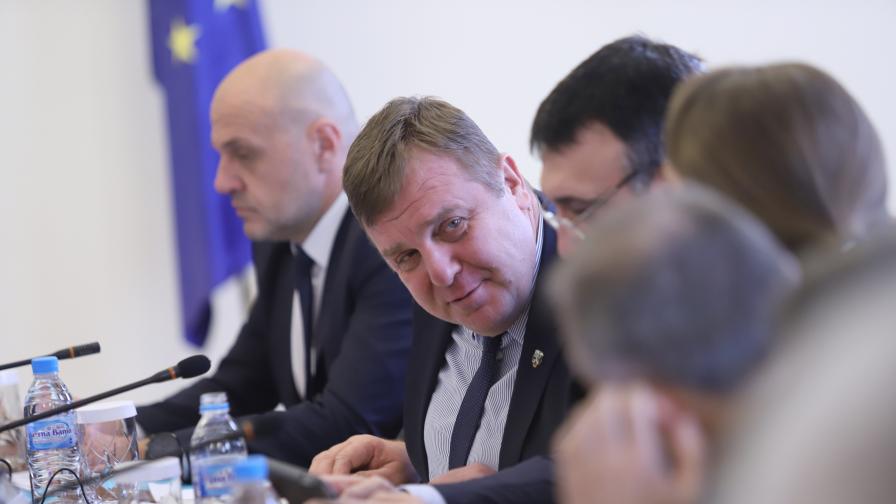  Възрастта за постъпване в армията се подвига, условията обаче остават същите 