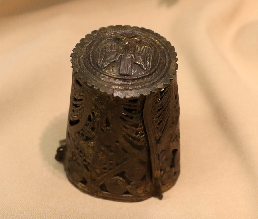 <p>Чашки за висящи кандила</p>