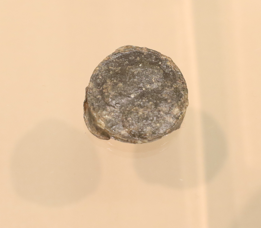 <p>Оловно капаче от ампула за териак XVII век</p>