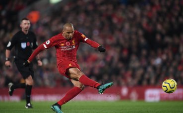 Полузащитникът Фабиньо Тавареш проведе пълна тренировка с Ливърпул в сряда