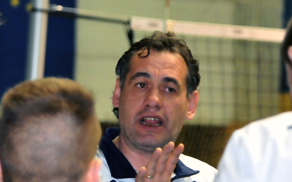 Треньорът на Марек Дупница коментира тежката загуба от Нефтохимик с