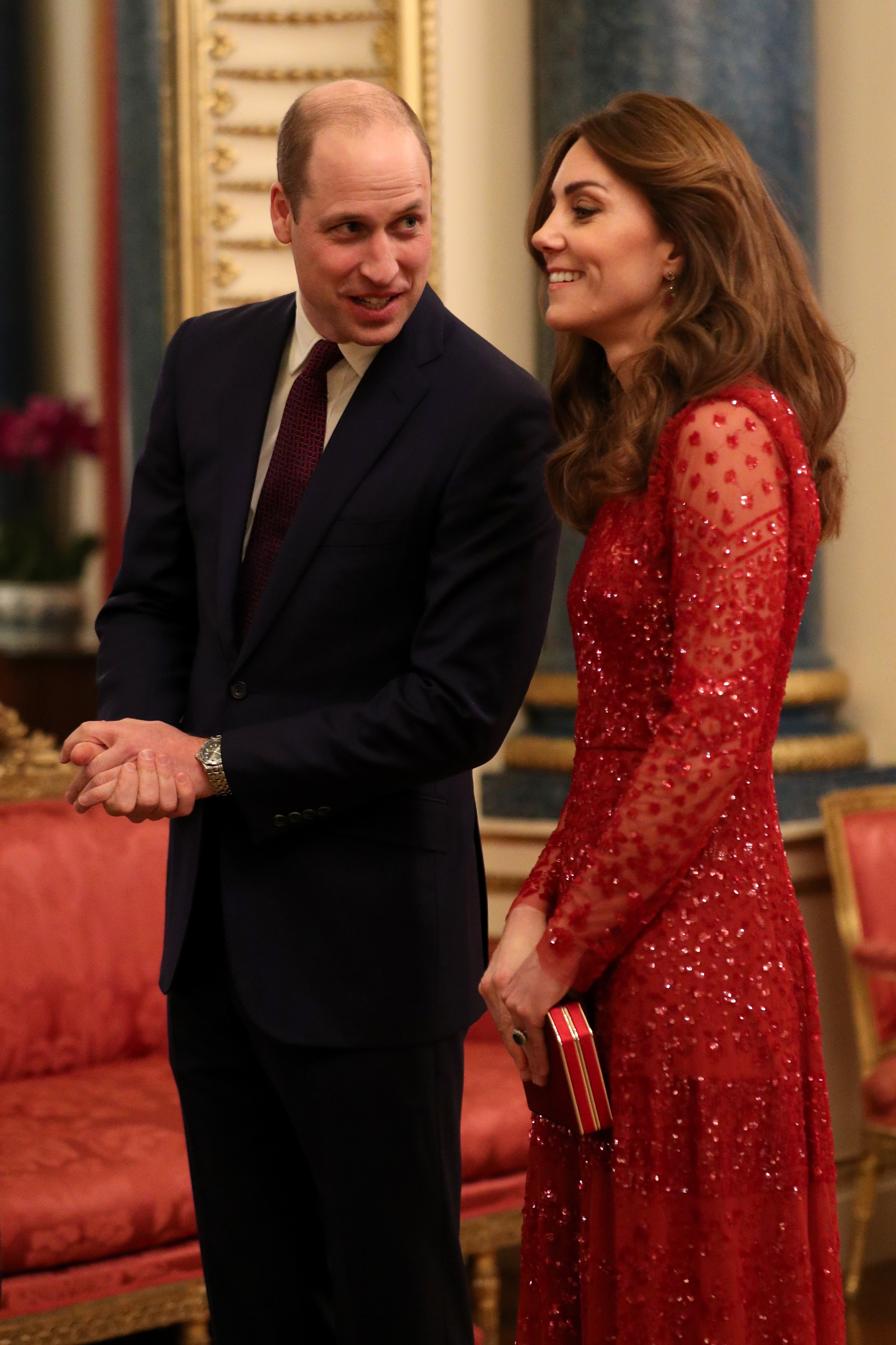 <p>Херцогинята на Кеймбридж Кейт Мидълтън смая всички присъстващи на бляскавото събитие, на което тя и съпругът й бяха домакини в Бъкингамския дворец в понеделник вечер.</p>