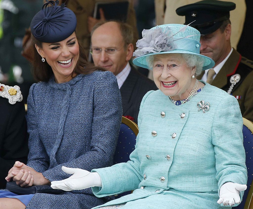 <p><strong>Кралица Елизабет Втора</strong></p>

<p><strong>Възраст: </strong>93 години</p>

<p>Британската кралица със сигурност е един от най-ярките примери за това, че възрастта не би могла да бъде пречка и оправдание.</p>