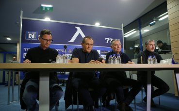 Председателят на НФСБ Валери Симеонов заяви че футболният Левски няма