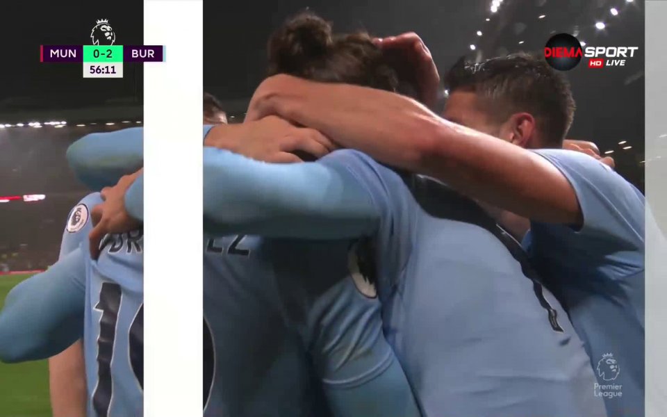 Отборът на Бърнли поведе с 2:0 при гостуването на Манчестър