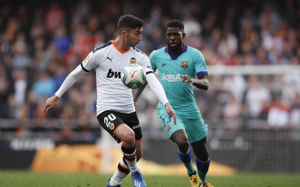 Отборите на Валенсия и Барселона играят при резултат 1:0 в