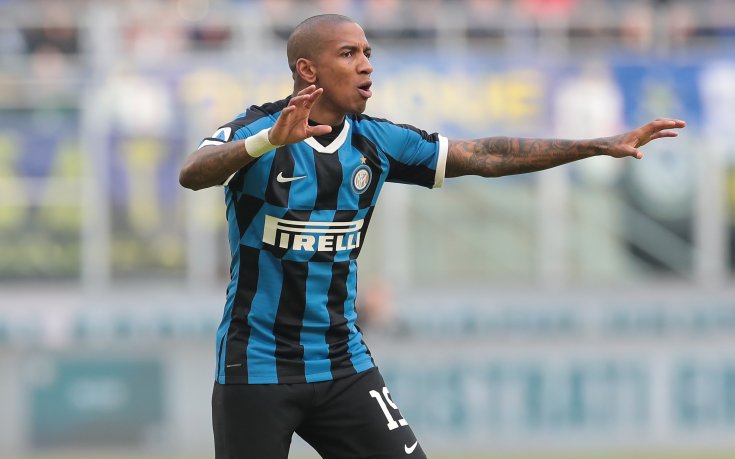 Йънг дебютира с асистенция, но Интер отново стъпи накриво