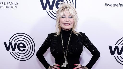  <p>Доли Партън предизвика<span style= 