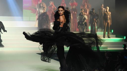  <p><strong>Ирина Шейк</strong>&nbsp;говори&nbsp;за живота след Брадли, майчинството&nbsp;</p> 