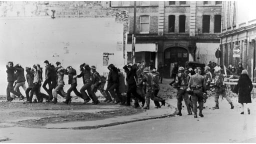  <p><strong>"Кървавата неделя":</strong> Какво се случи на 30 януари 1972 г.&nbsp;</p> 