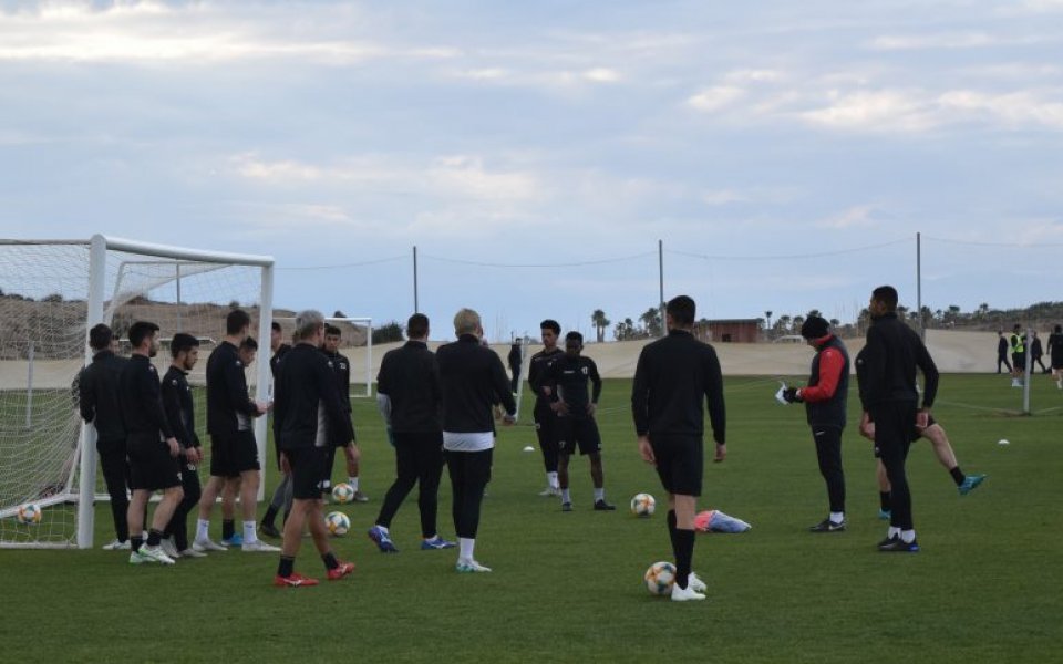 Локомотив Пловдив продължава с пълна сила да се готви за