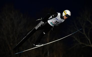 Японецът Юкия Сато спечели състезанието от Световната купа по ски скокове