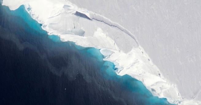 Свят Учените с тревога ледник в Антарктида заплашва света с