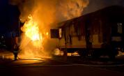 Огромен пожар в Канада: Пламна товарен трен с нефт (Видео) 