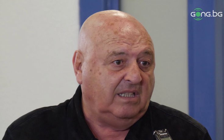 Венци Стефанов: Двама генерали ще решат кога ще има футбол