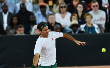 Възстановяването на Роджър Федерер след контузията на коляното върви добре